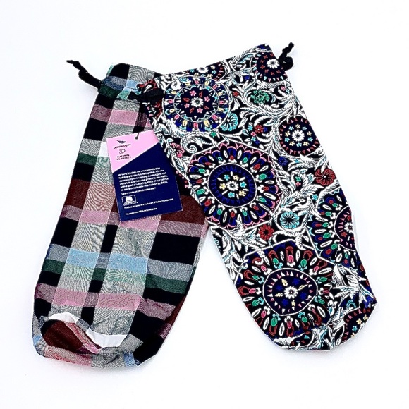 Vera Bradley Set of 2 Bottle Gift Bags in Stained Glass Medallion - Picture 3 of 12